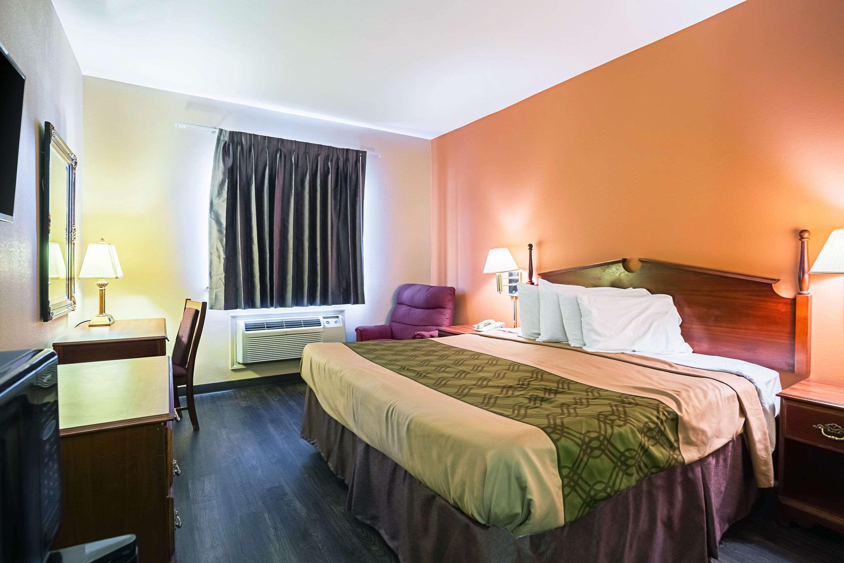 Econo Lodge Inn & Suites Ripley Екстер'єр фото