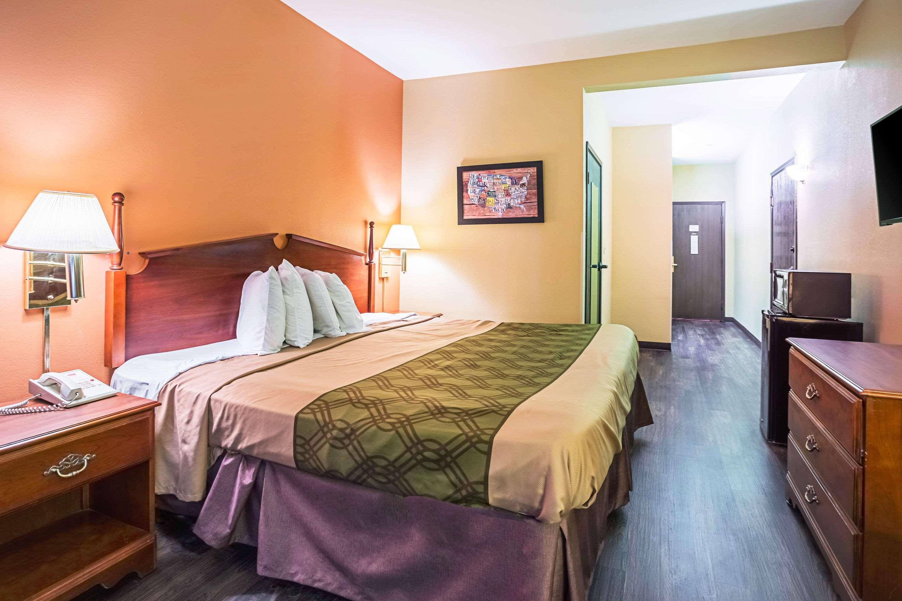 Econo Lodge Inn & Suites Ripley Екстер'єр фото