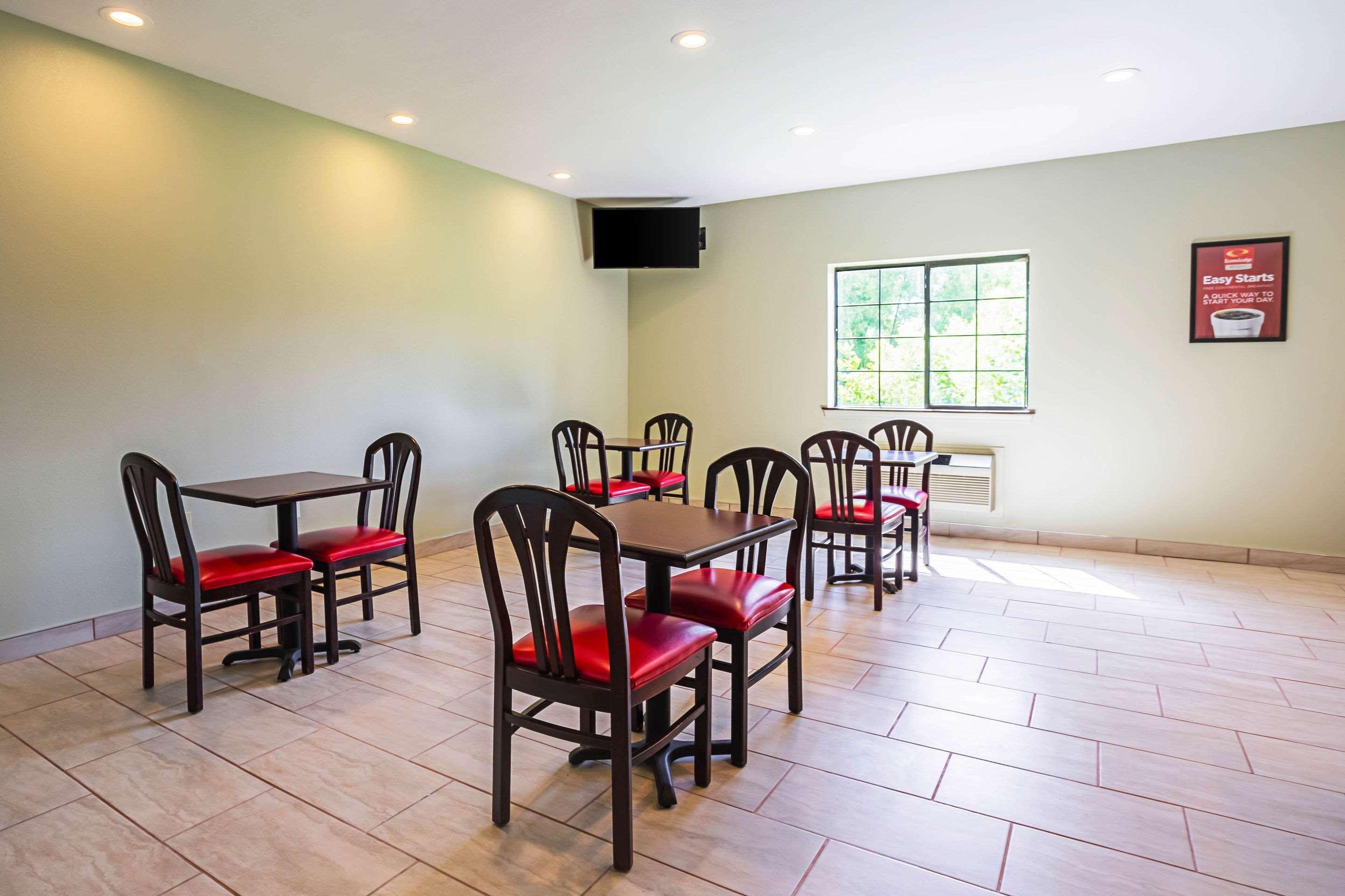 Econo Lodge Inn & Suites Ripley Екстер'єр фото