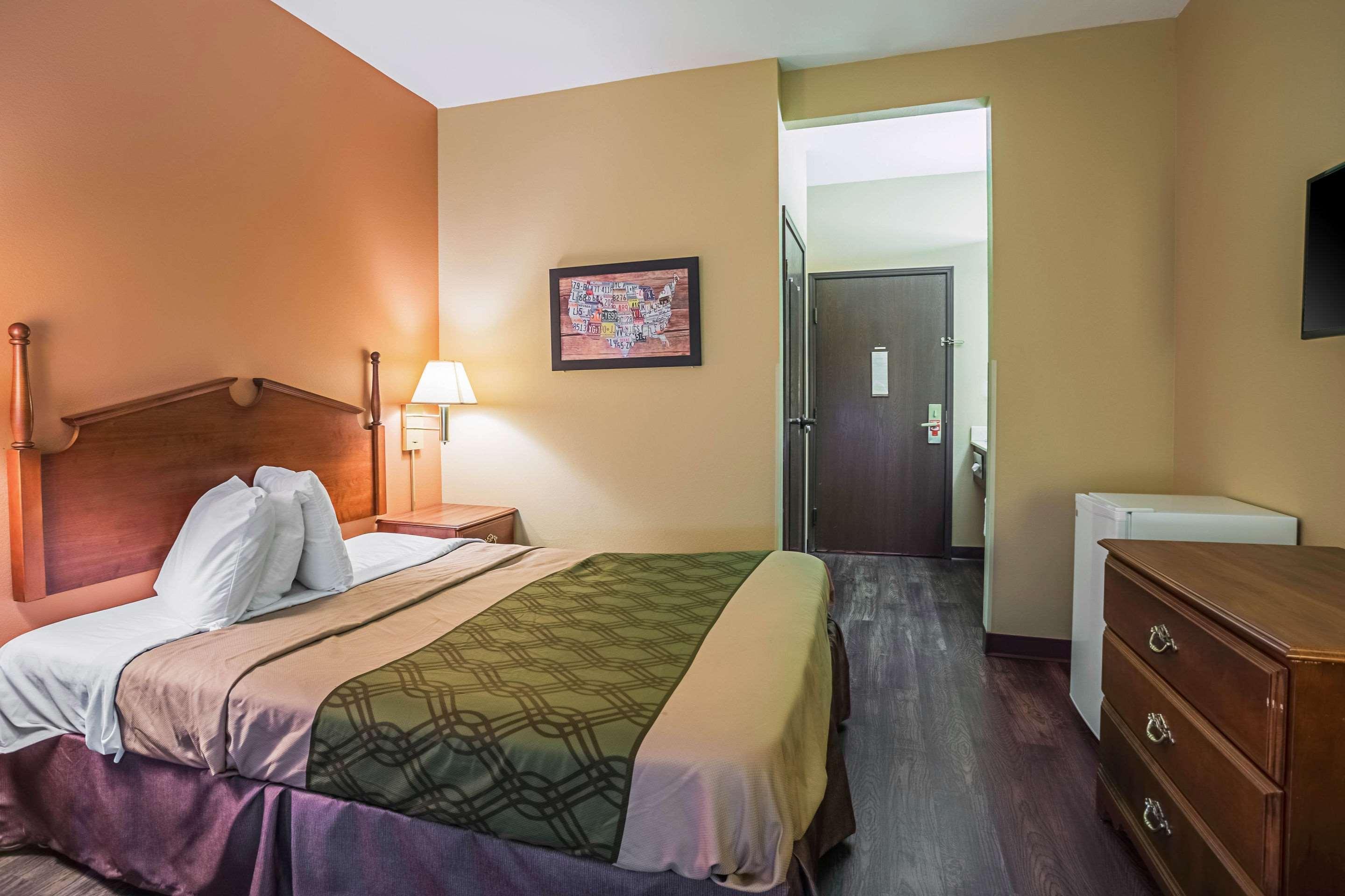 Econo Lodge Inn & Suites Ripley Екстер'єр фото
