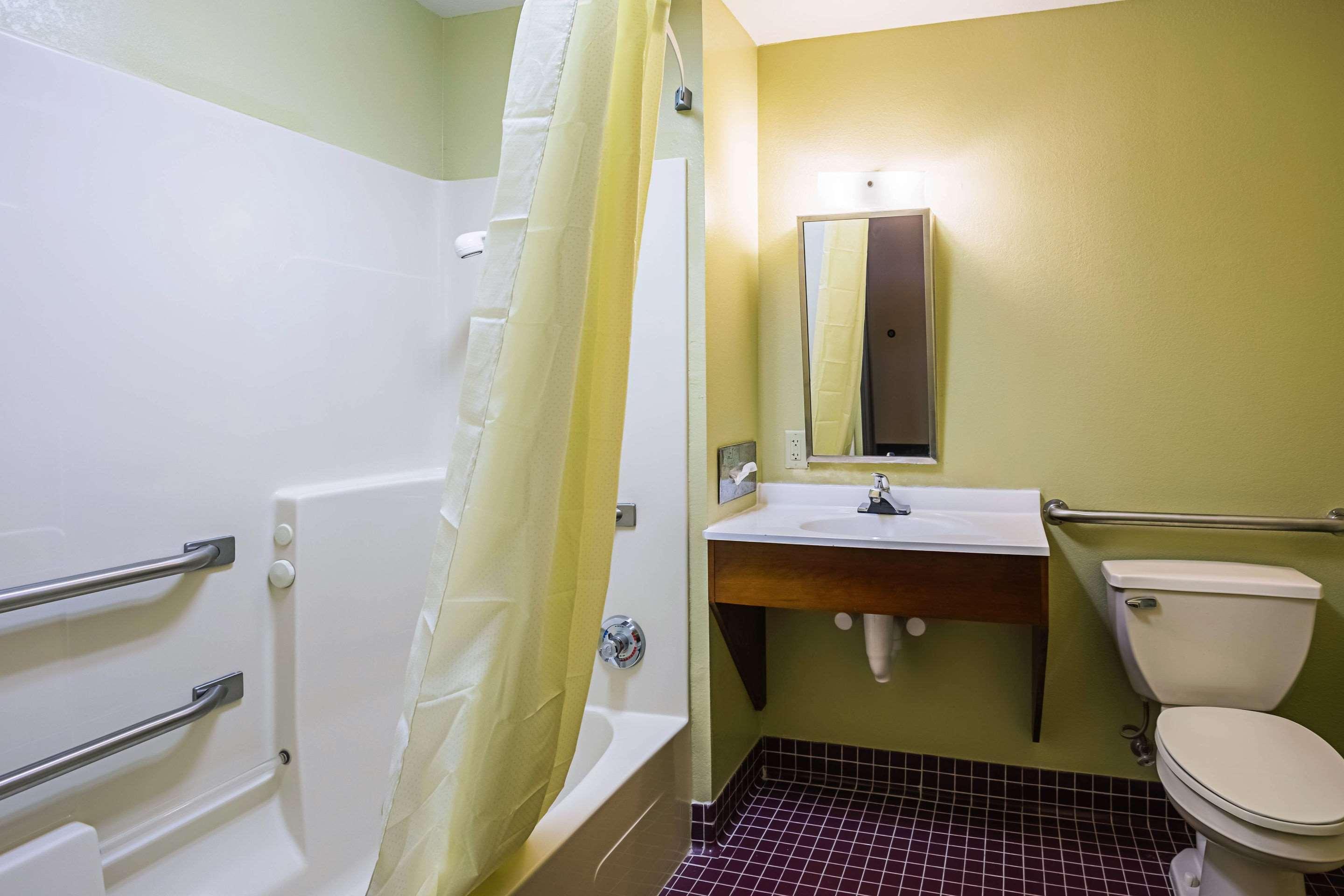 Econo Lodge Inn & Suites Ripley Екстер'єр фото