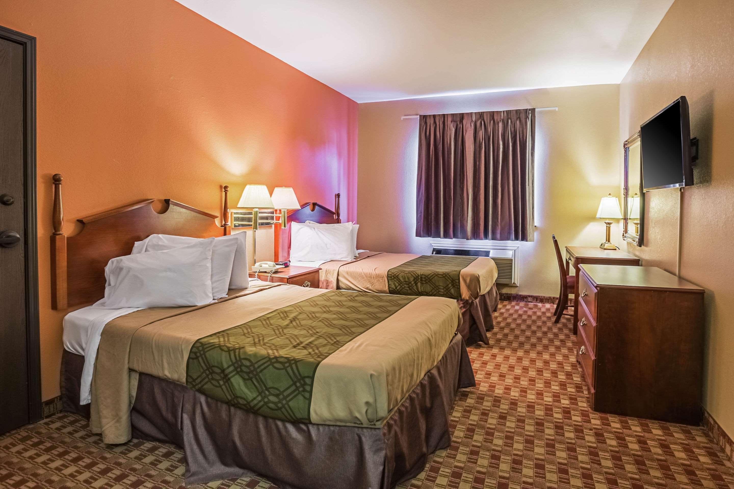 Econo Lodge Inn & Suites Ripley Екстер'єр фото