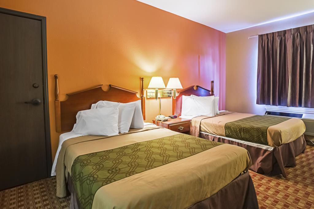 Econo Lodge Inn & Suites Ripley Номер фото