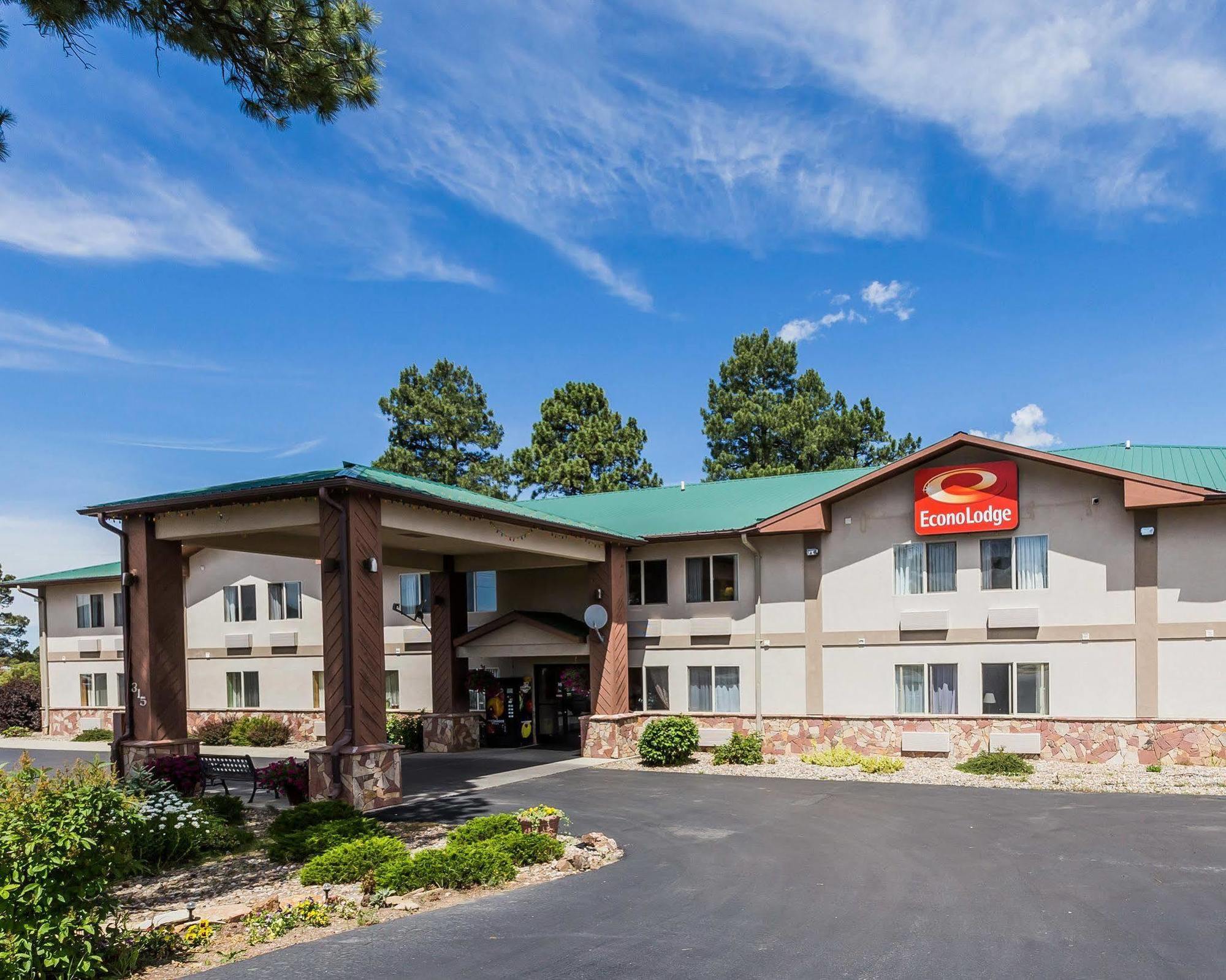 Econo Lodge Inn & Suites Ripley Екстер'єр фото